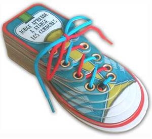 Jorge aprende a atarse los cordones | 9788415372929 | AAVV